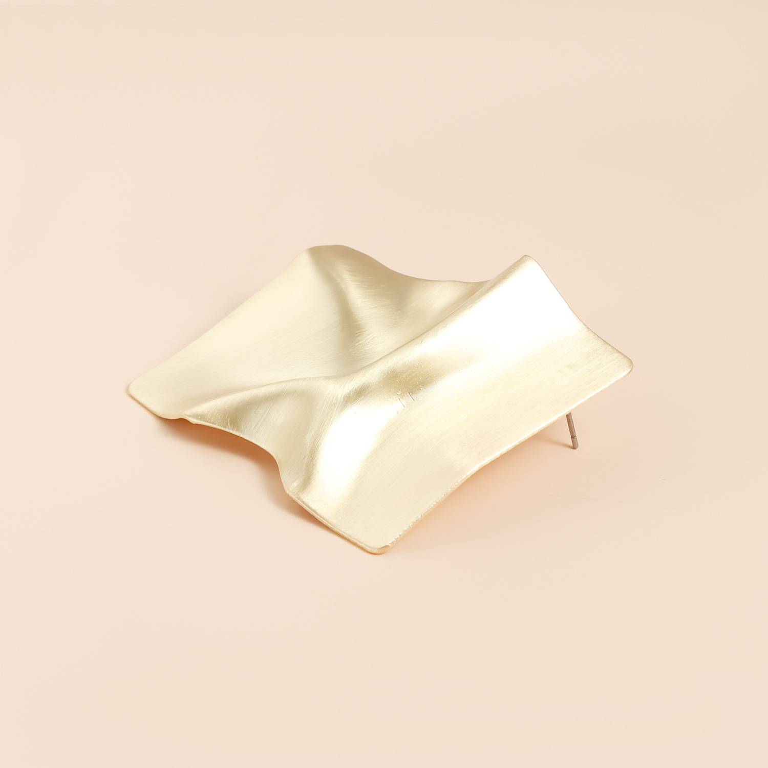 Geometric irregular wrinkled e - Vintage Fashion Instagram recension och pris