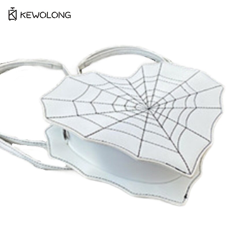 Gothic Bat Shape Shoulder Bag  - French Vintage Fashion recension och pris